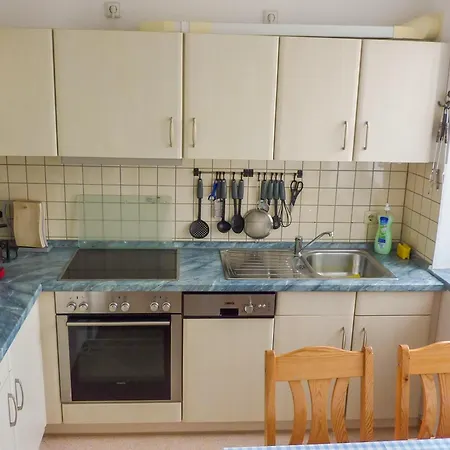 Haus Am Ribnitzer Apartamento *
